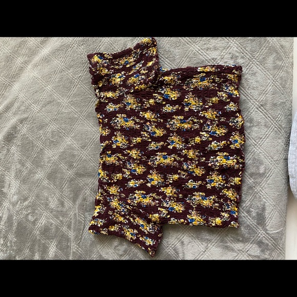 purple w/ flowers off the shoulder crop top - Picture 1 of 1